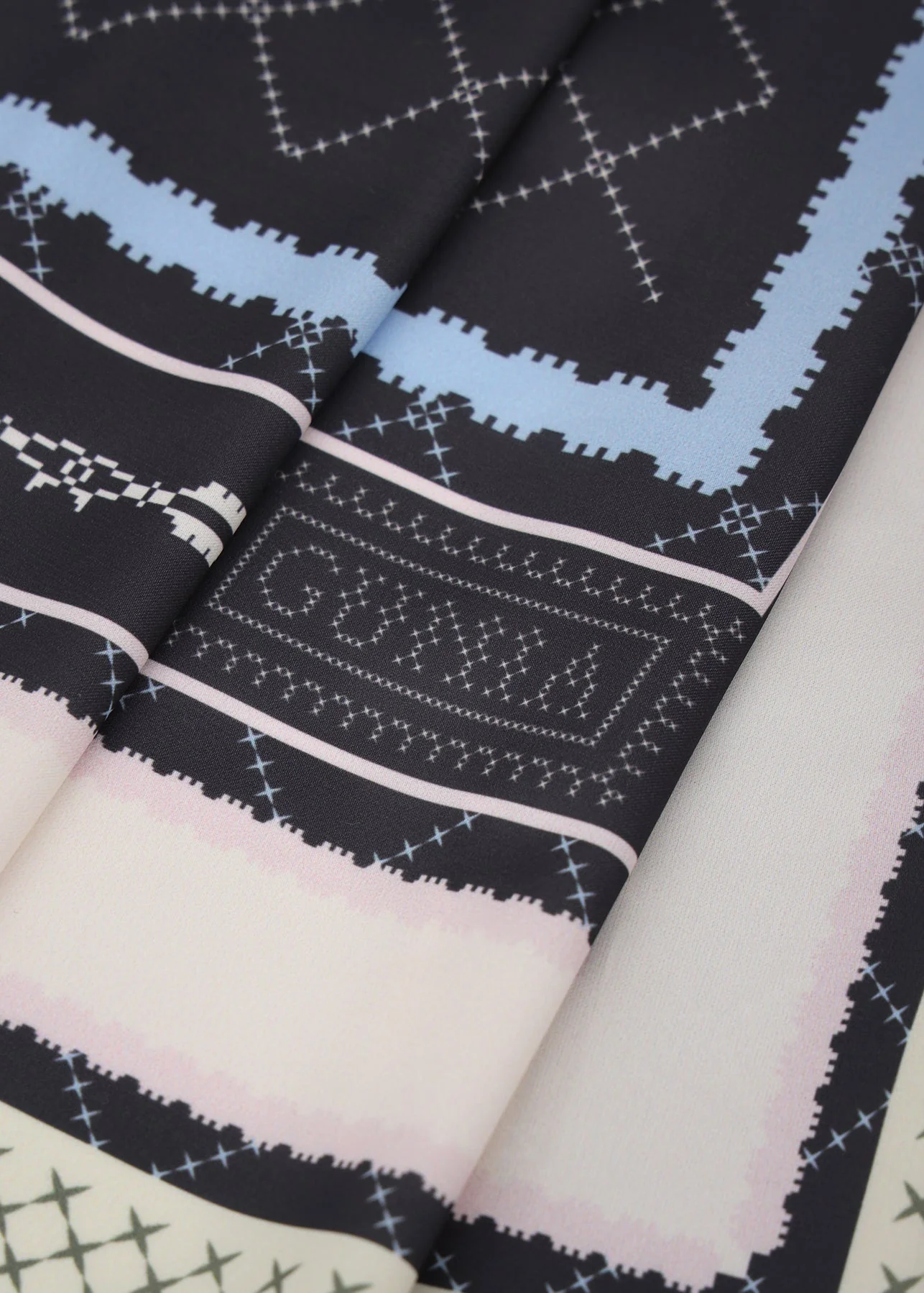 Ruzha Headscarf - Image 2