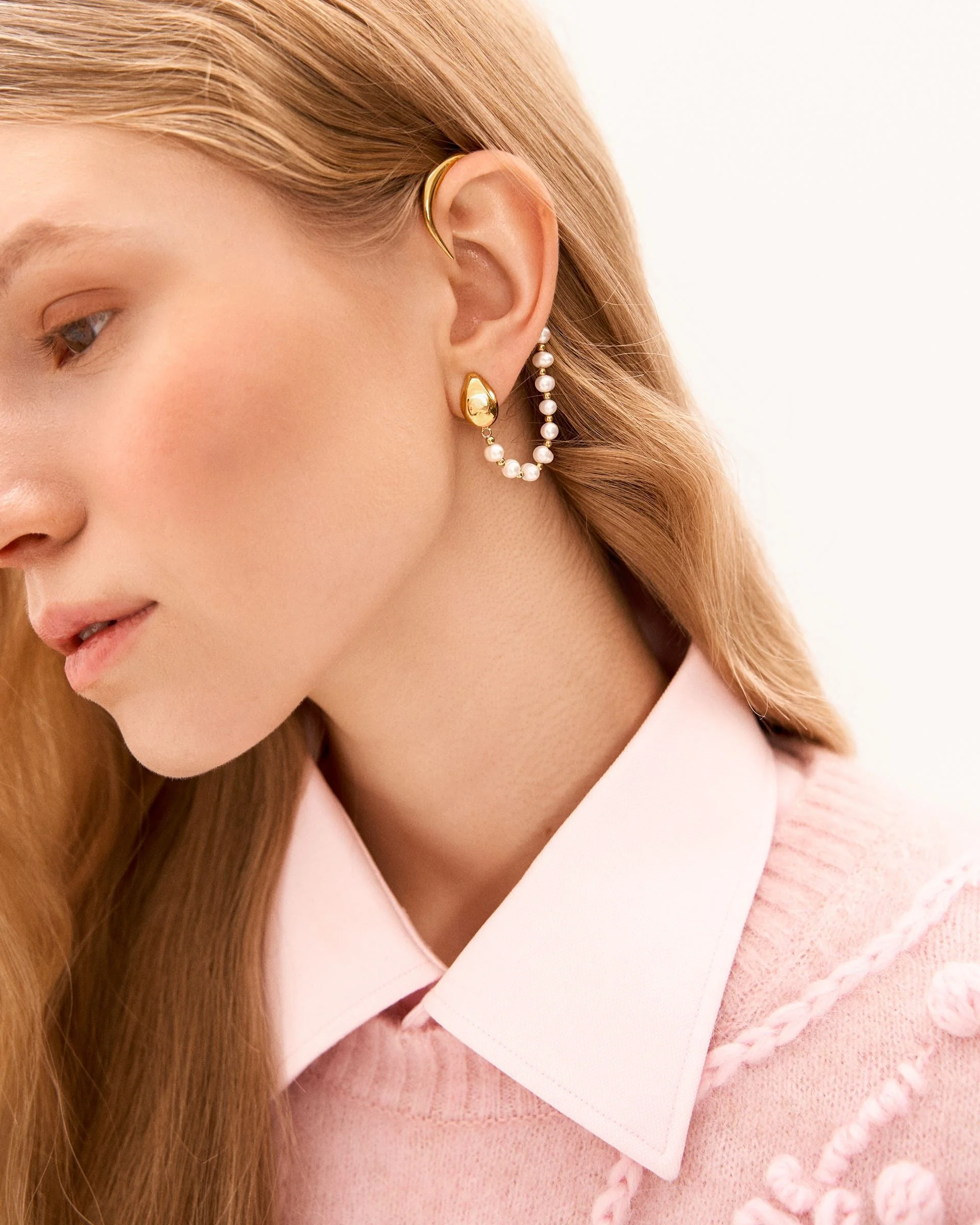 Tyras Pearl Ear Cuff - Image 4