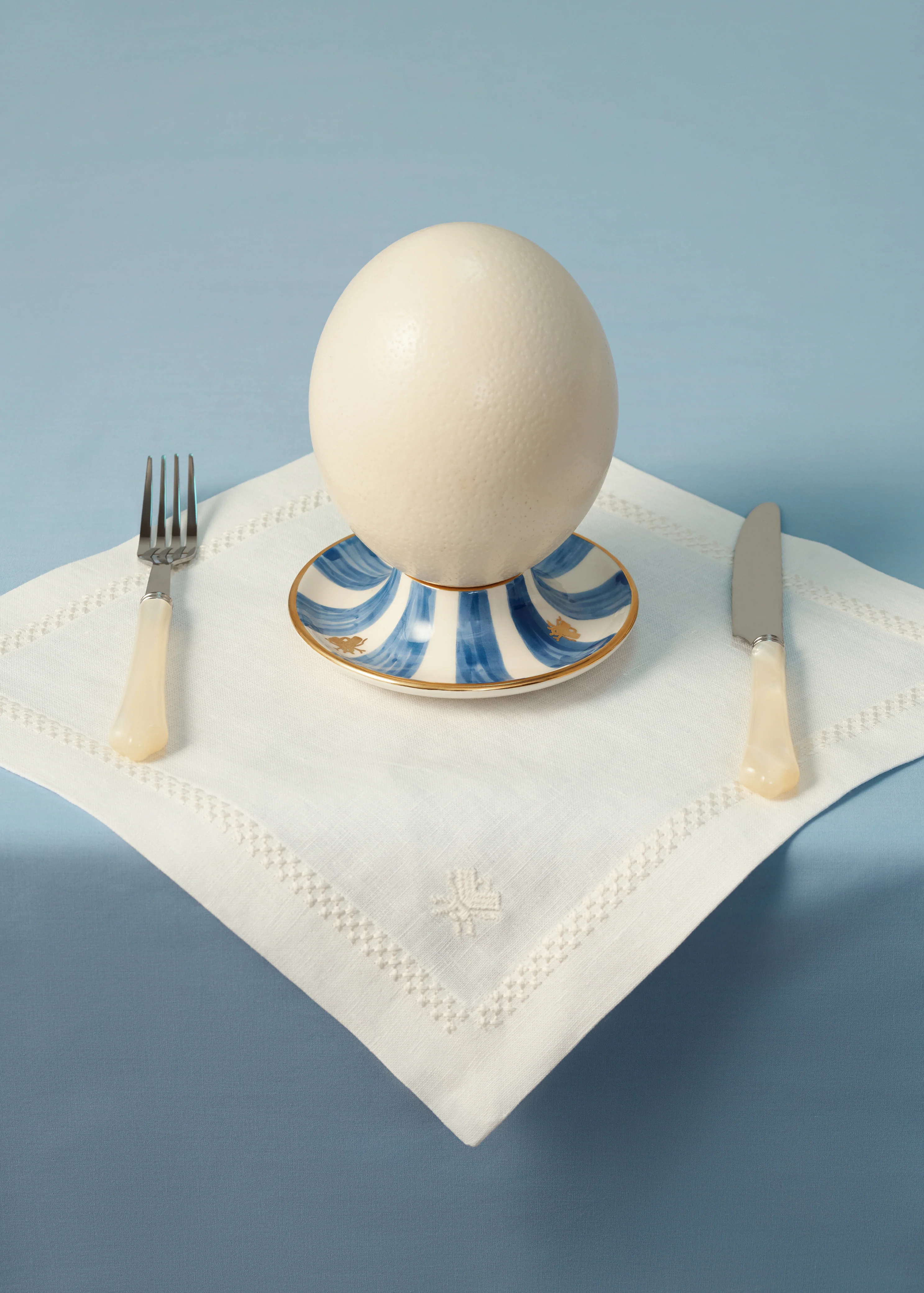 Rays Egg Cup - Image 2