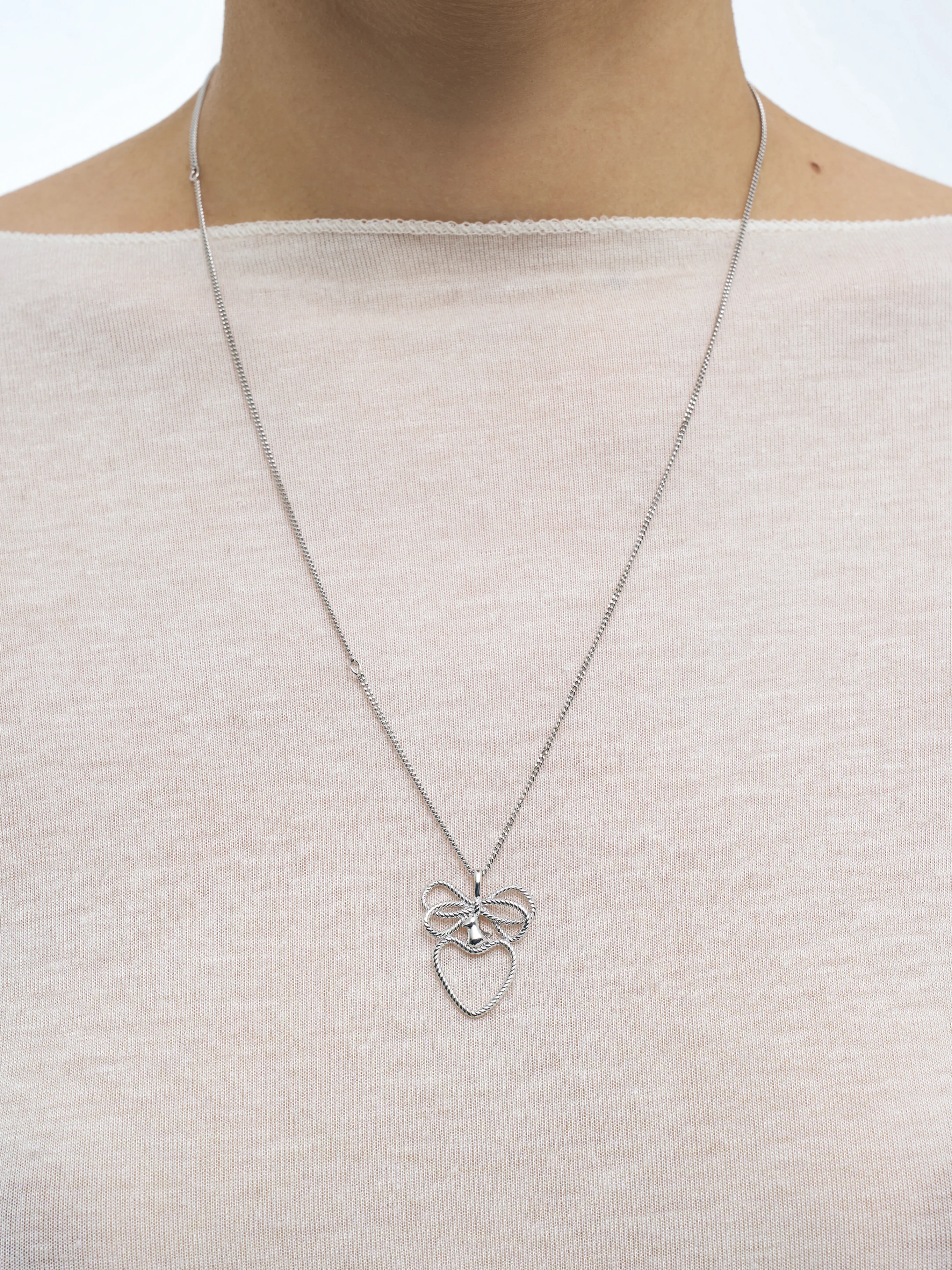 Rhodium-Plated Yahnusok Pendant small - Image 4