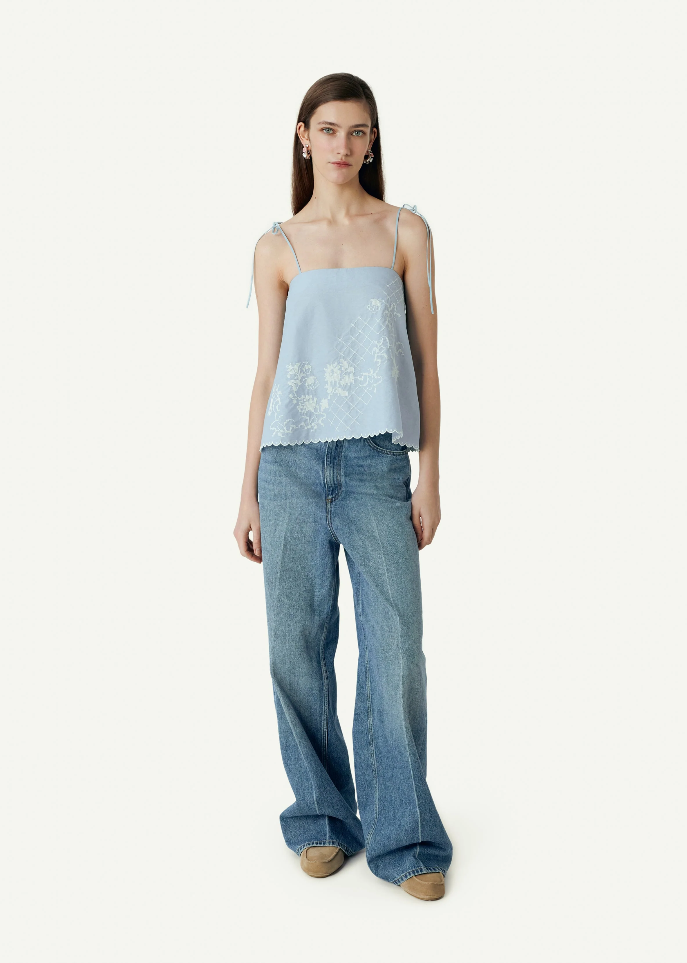 Top with Tyn Embroidery in blue - Image 2