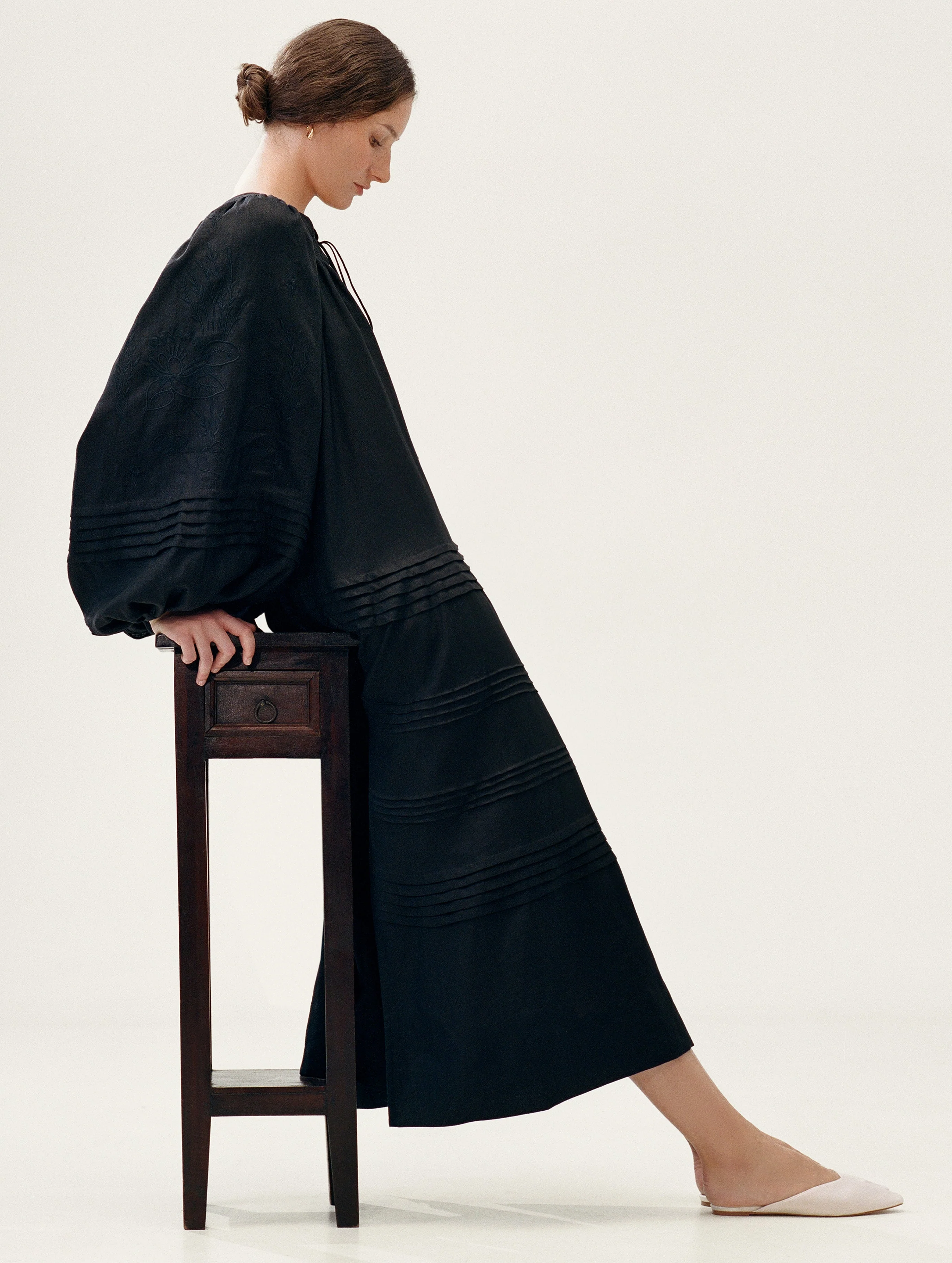 Tomila Embroidered Dress in Black - Image 4
